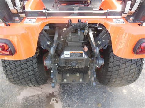 kubota skid steer hydraulic fluid|kubota bx23s hydraulic fluid check.